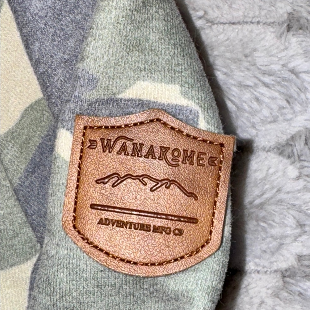 Wanakome Camouflage Hooded Sweatshirt - Picture 6 of 9